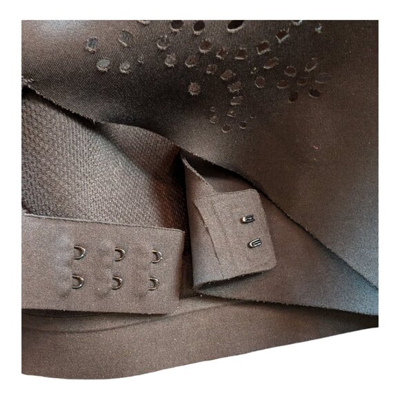 VICTORIA'S SECRET Angel Max Laser Cut High Support Sports Bra, 34DDD - Picture 9 of 12